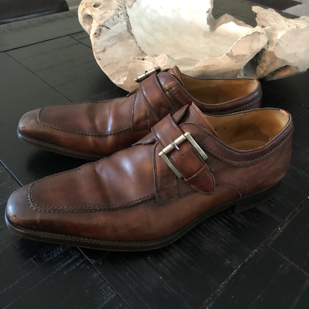 Men’s Magnanni dress shoes